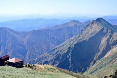 <山歩き旅行・中級>赤城山・谷川岳・日光白根山3日間 <山歩き旅行・中級>赤城山・谷川岳・日光白根山3日間