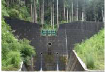 十二所谷川砂防堰堤