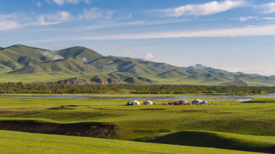 チャーター便利用・モンゴル自然満喫・テレルジ国立公園とミニナーダム5日間 チャーター便利用・モンゴル自然満喫・テレルジ国立公園とミニナーダム5日間