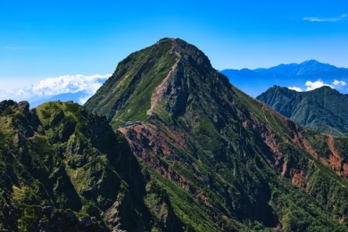＜山歩き旅行＞ツクモグサ咲く八ヶ岳縦走3日間（長野・山梨）　体力3　技術2