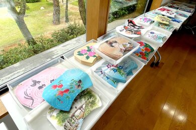 夏支度・涼をつくる手しごと体験 丸亀うちわと藍染め体験&アオアヲナルトリゾートランチ