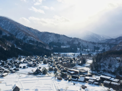 雪化粧の金沢・世界遺産白川郷と名湯山中温泉 3日間 雪化粧の金沢・世界遺産白川郷と名湯山中温泉 3日間