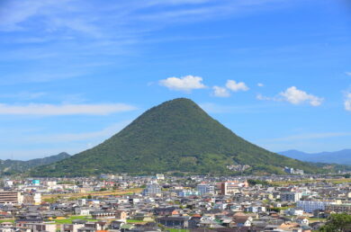 高新山巡り・四国百山(35)「飯野山」 高新山巡り・四国百山(35)「飯野山」